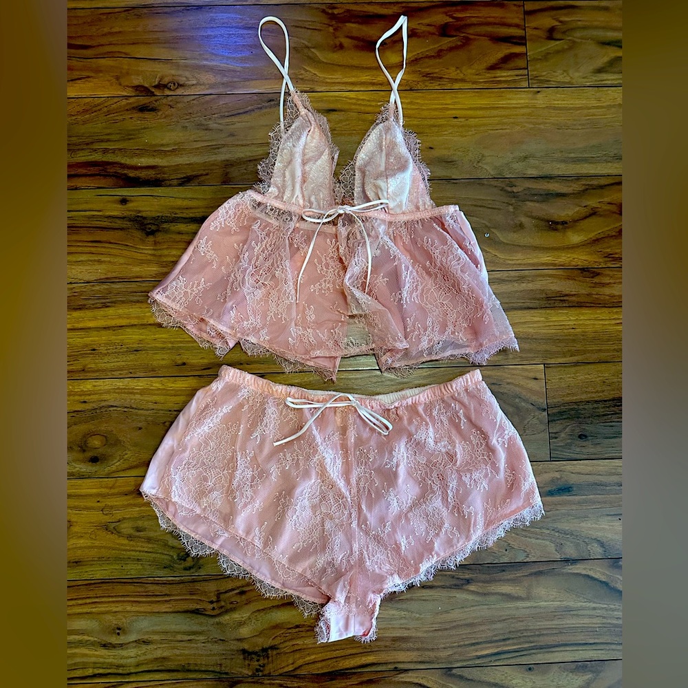 Victorias Secret lingerie set. NWT